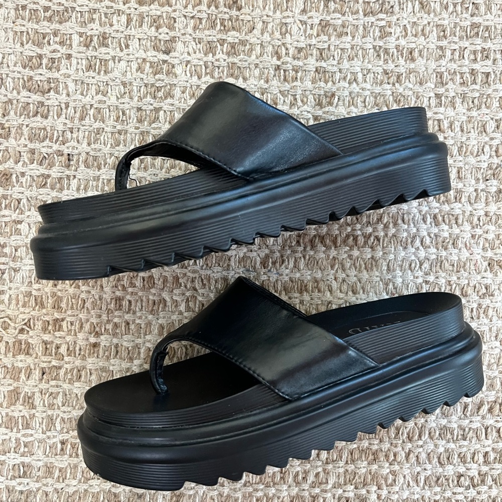 Black Platform Sandals